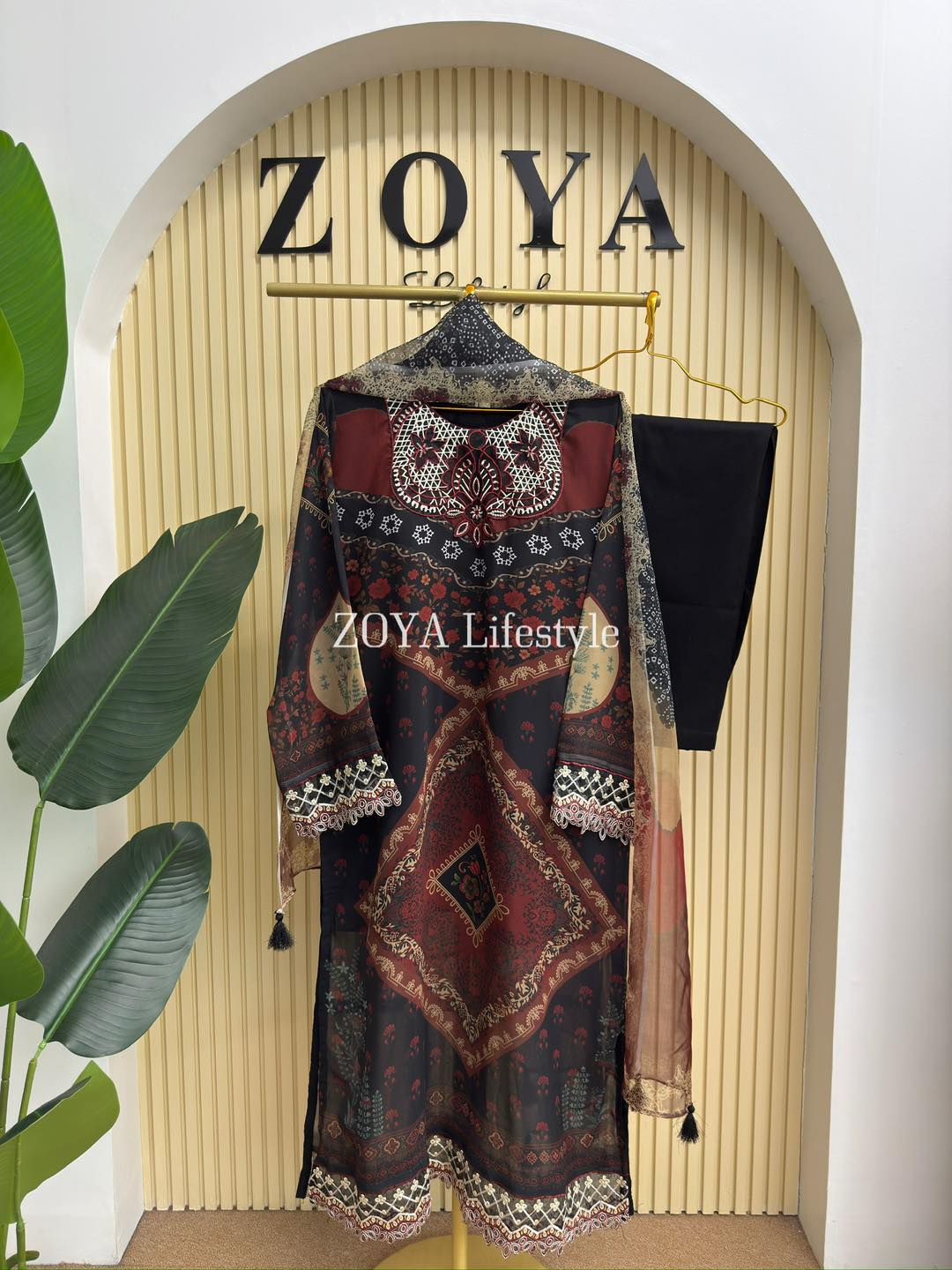 546617831_1209969797842324_1435193046621892531_n