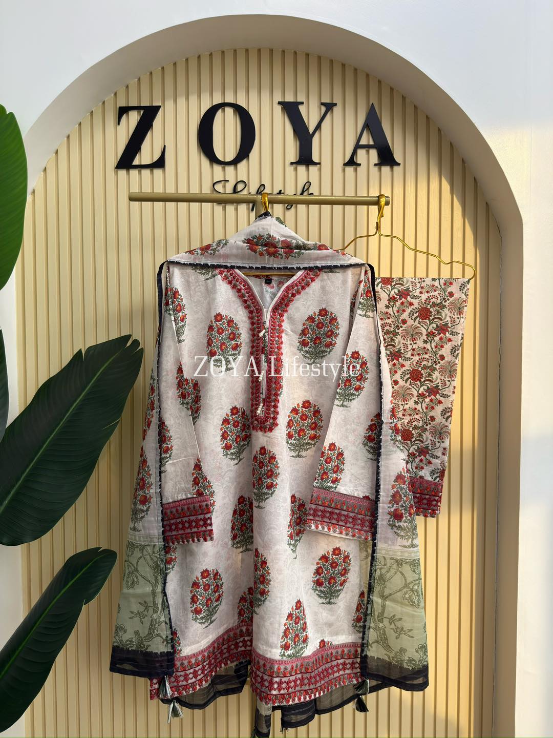 556558611_1225991986240105_4382819264641144543_n