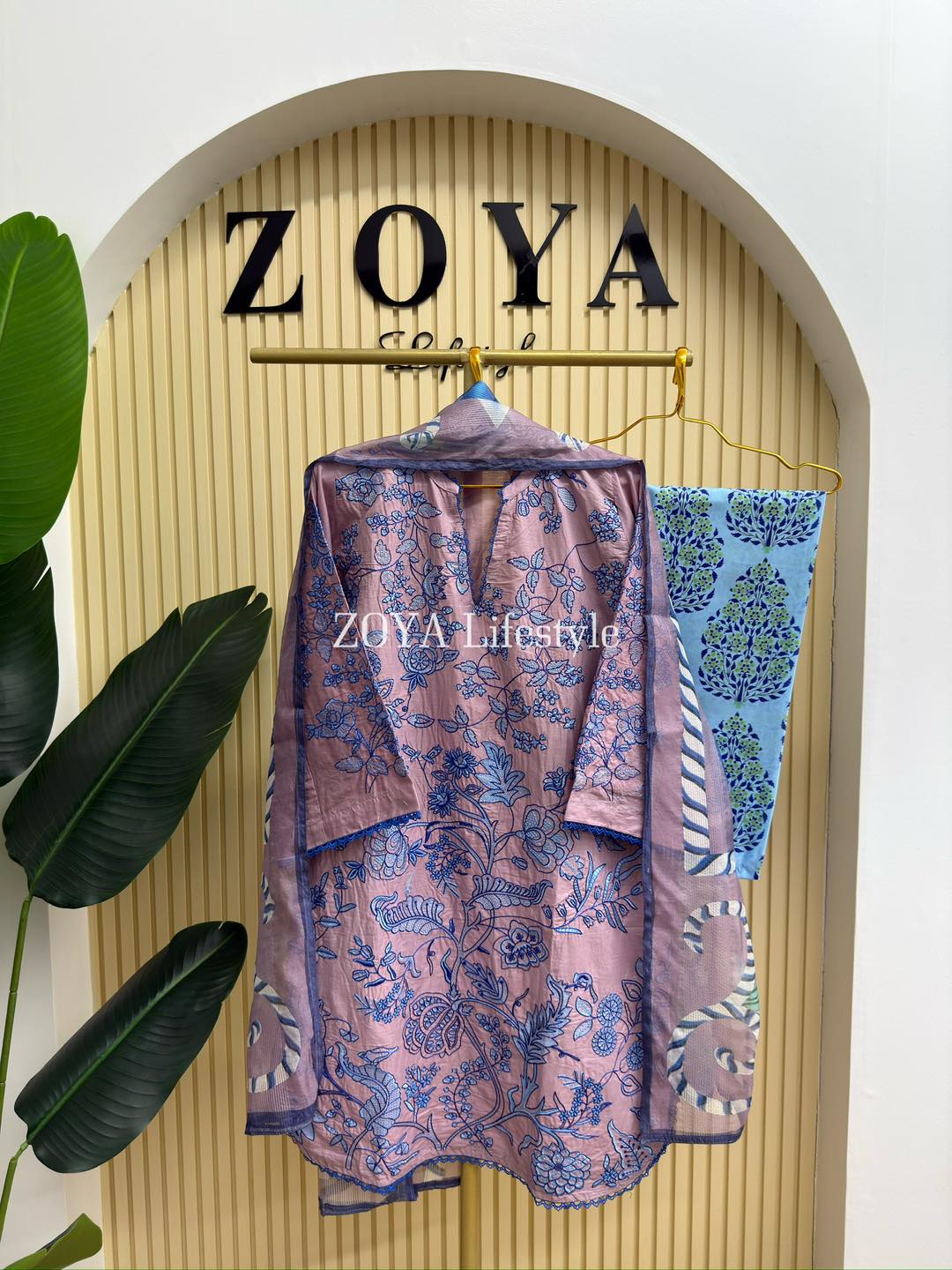 573093318_1256012626571374_8903849418985427716_n