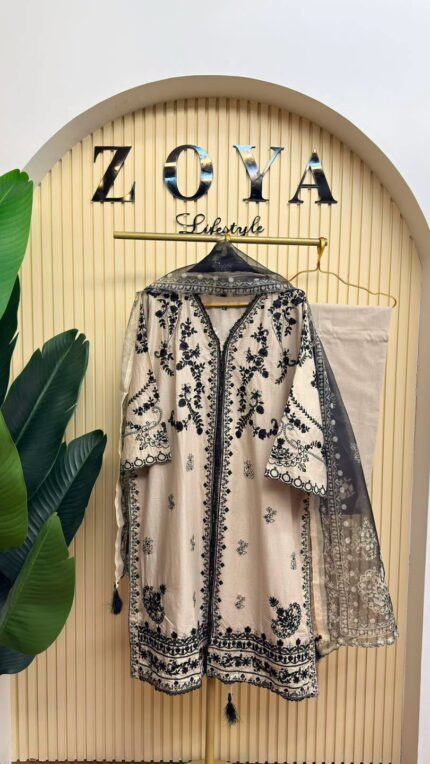 Pakistani Inspired Fully stitched 3 piece Kamiz set