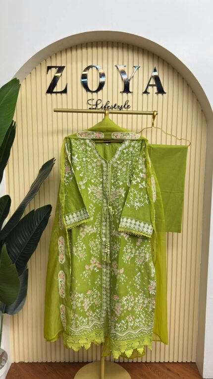 Pakistani inspired Fully stitched 3 piece Kamiz set