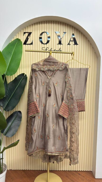 Fully stitched 3 piece Kamiz set