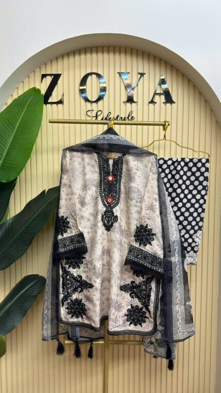 Ethnc inspired stitched 3 piece Kamiz set